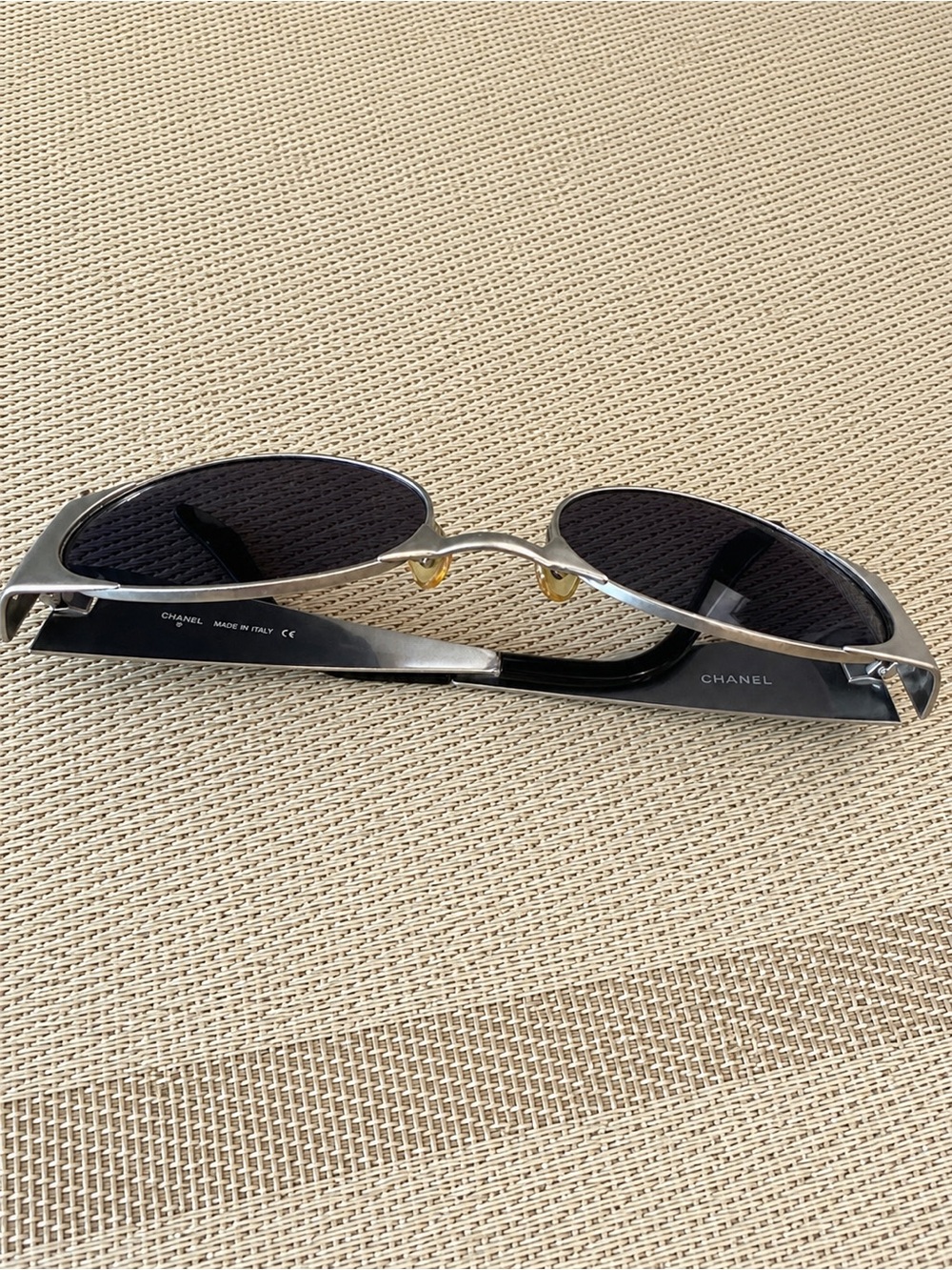 Unisex vintage Chanel metal plate flame oval sunglasses - Picture 7 of 11